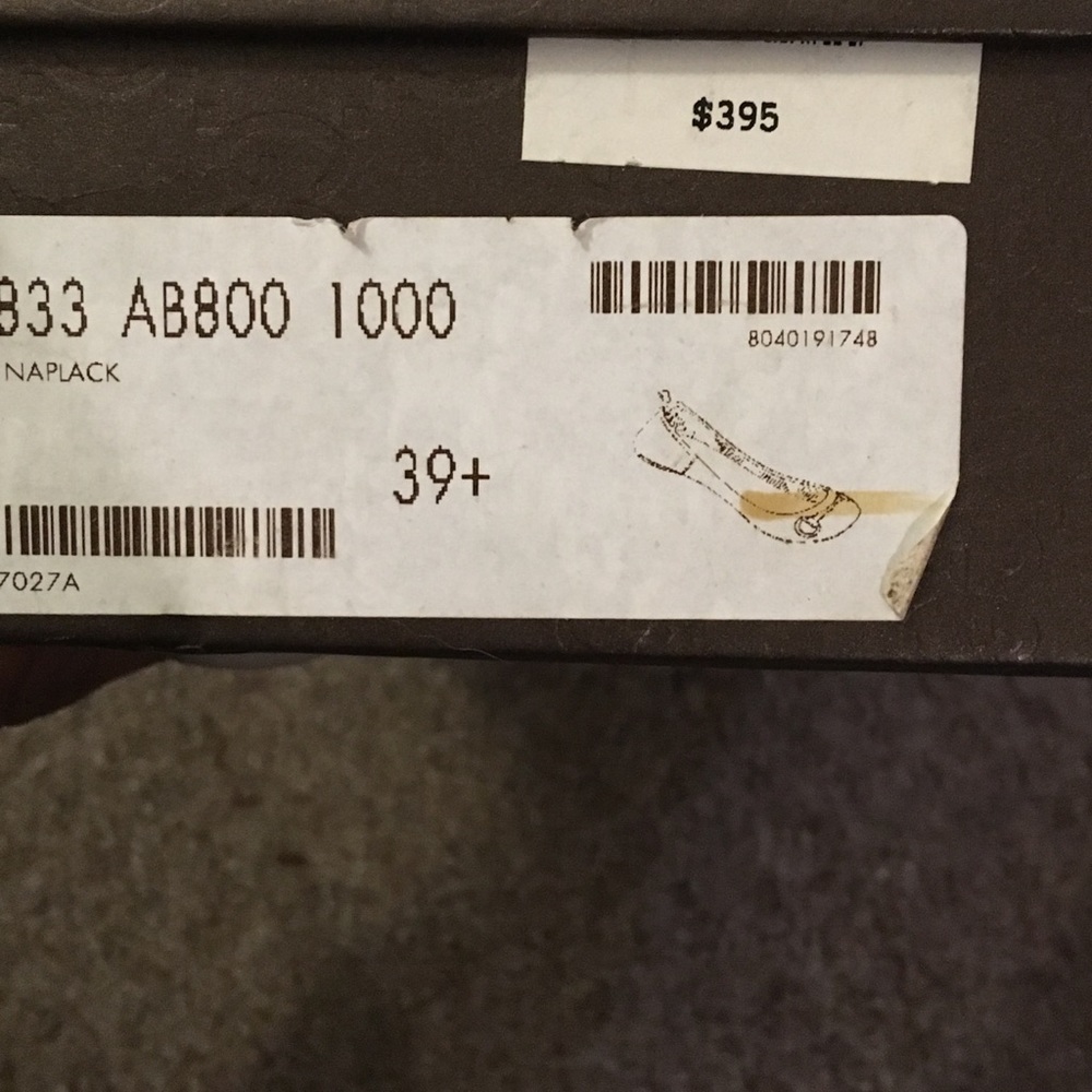 Authentic gucci flats - Picture 4 of 7